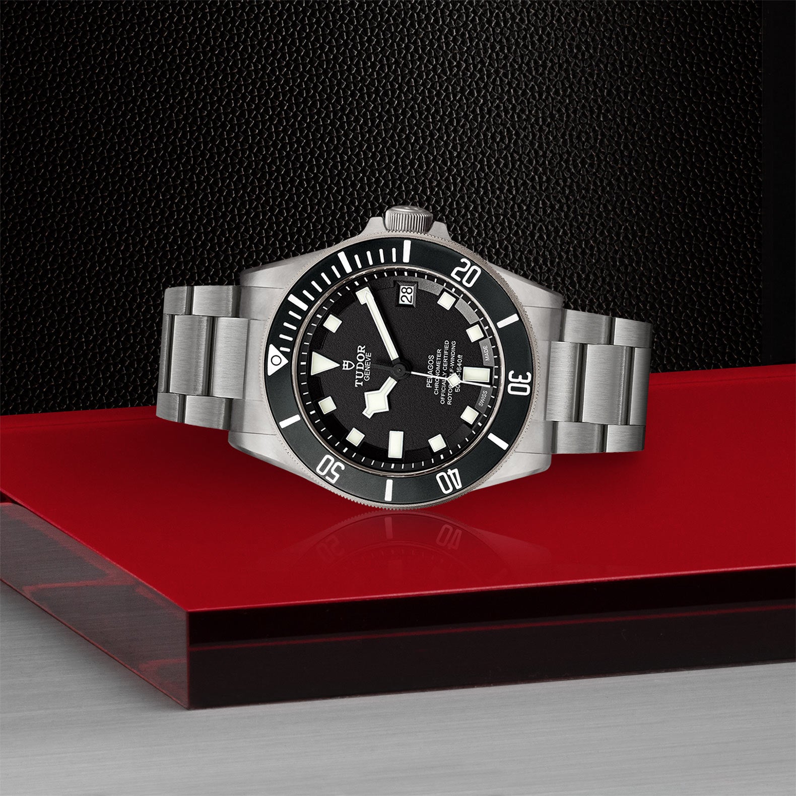 Pelagos M25600TN-0001 Men's Luxury Dive Watch - Perfect for Scuba Diving, Water Sports & Everyday Wear