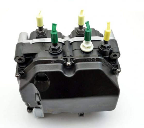 Adblue Pump Urea Doser Pump 12V for Iveco Trucks (Part# 05043818680 0444042031) - SCR System Fluid Transfer Solution for Diesel Exhaust Treatment