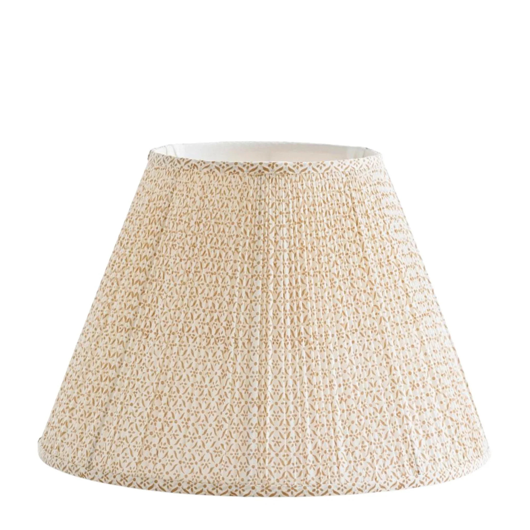 Beige and White Daisy Fabric Lampshade - Vintage Floral Lamp Shade for Bedroom, Living Room, Nursery Decor - Perfect for Boho, Farmhouse, and Cottage Style Home Lighting