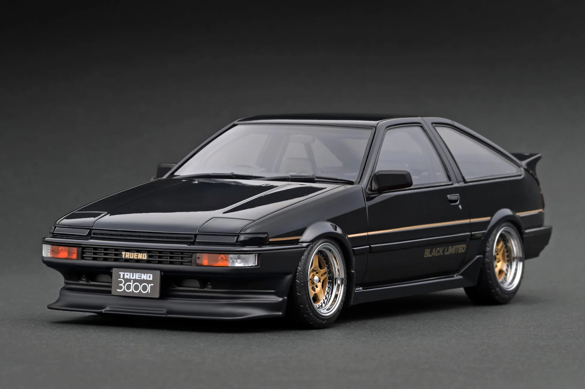 1:18 Scale Toyota Sprinter Trueno AE86 3DR GT Apex Limited Diecast Model Car - Black - Collectible Japanese Sports Car for Display & Racing Enthusiasts - Perfect for Anime Fans, Car Shows & Home Decor
