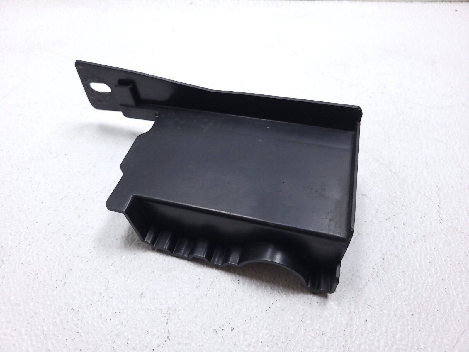 2006-2011 Mercedes ML500 Right Side Engine Bay Insulation Pad - OEM Replacement Part for Improved Engine Noise Reduction & Heat Protection - Perfect for DIY Car Maintenance & Automotive Repair Projects