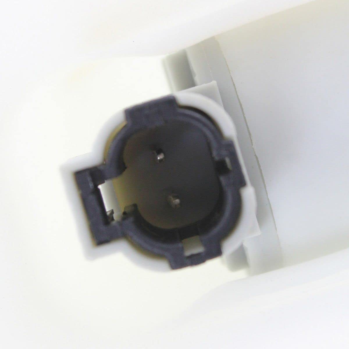 2002-2004 Nissan Xterra Windshield Washer Fluid Reservoir with Pump - Replacement Part for Windshield Cleaning System