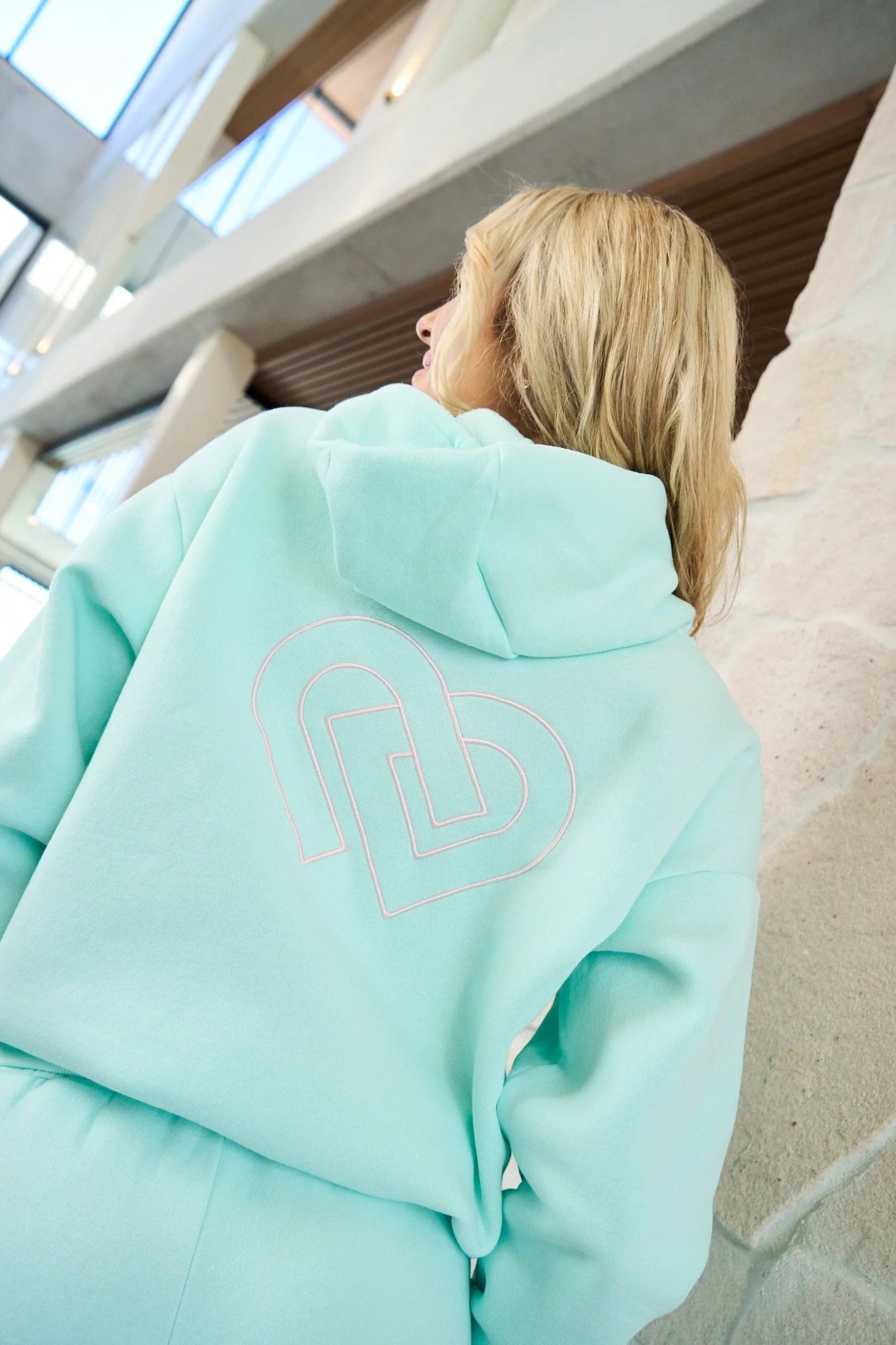 Trendy CD Hoodie - Unisex Streetwear Fashion for Men & Women | Perfect for Casual Outfits, Concerts & Everyday Wear