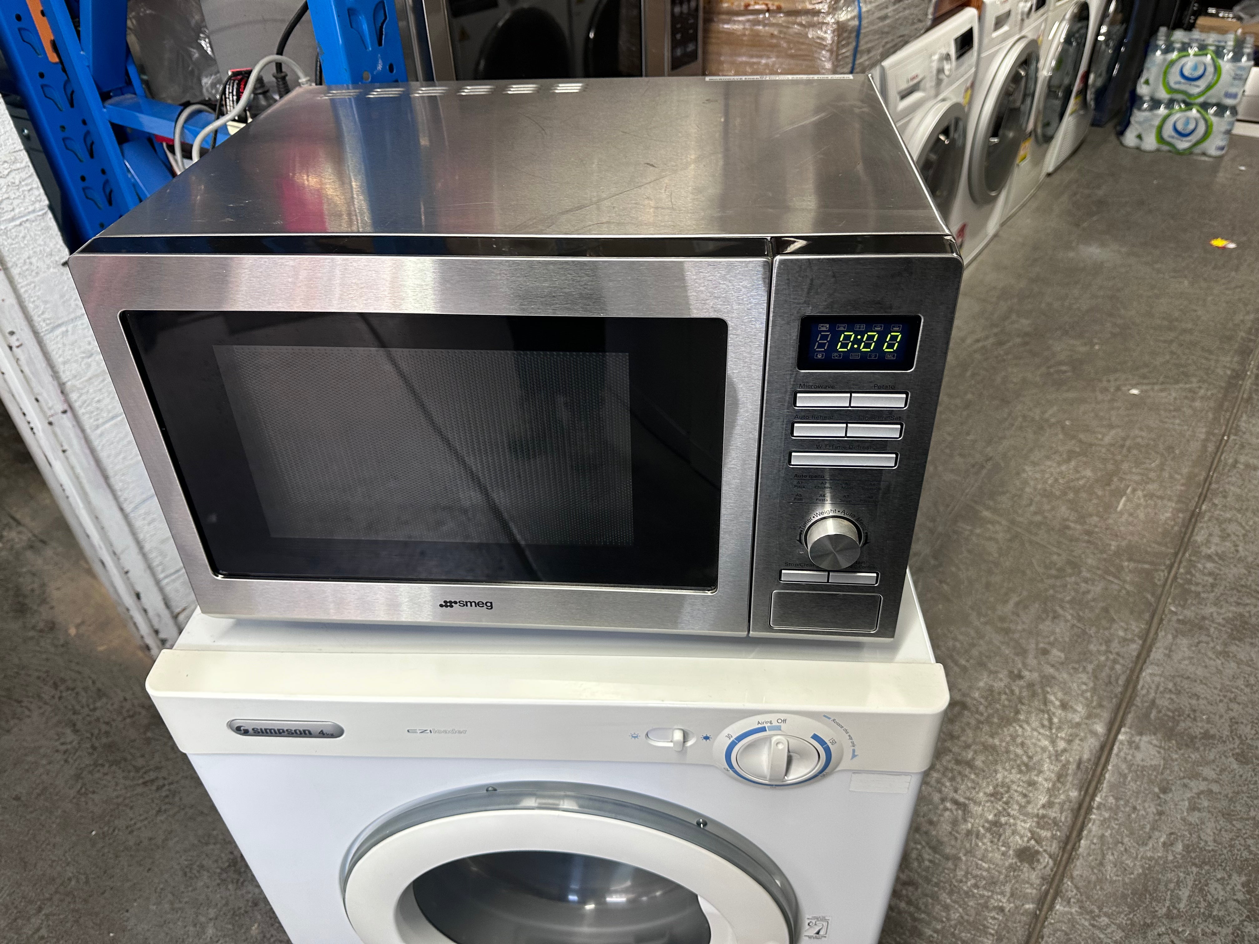 Smeg 30L Convection Microwave Oven with Grill Function - Factory Refurbished | Countertop Cooking for Small Kitchens & Apartments