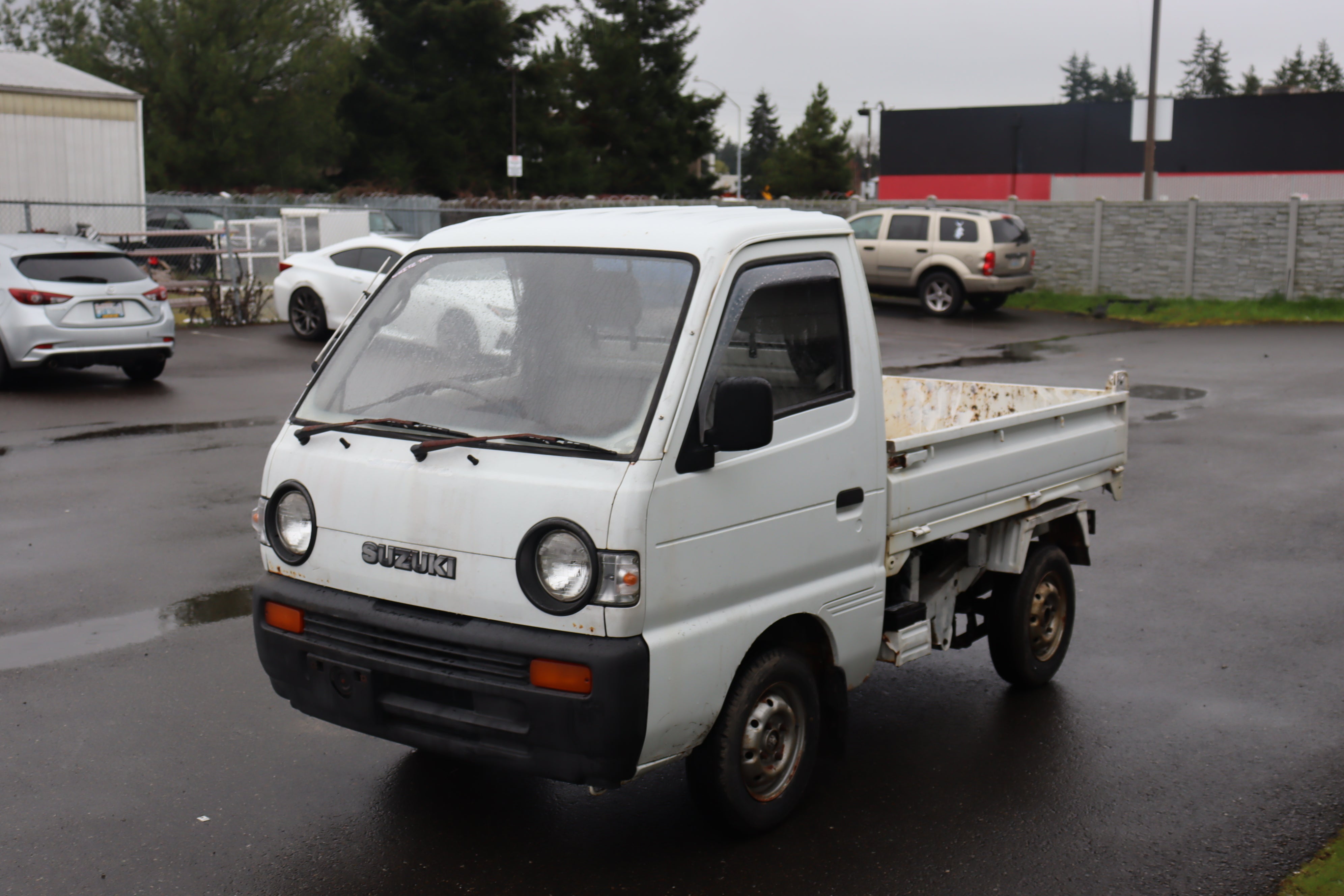1991 Suzuki Carry Kei Dump Truck JDM V DD51T 4WD Low Miles - Perfect for Off-Road Hauling & Vintage Car Collectors
