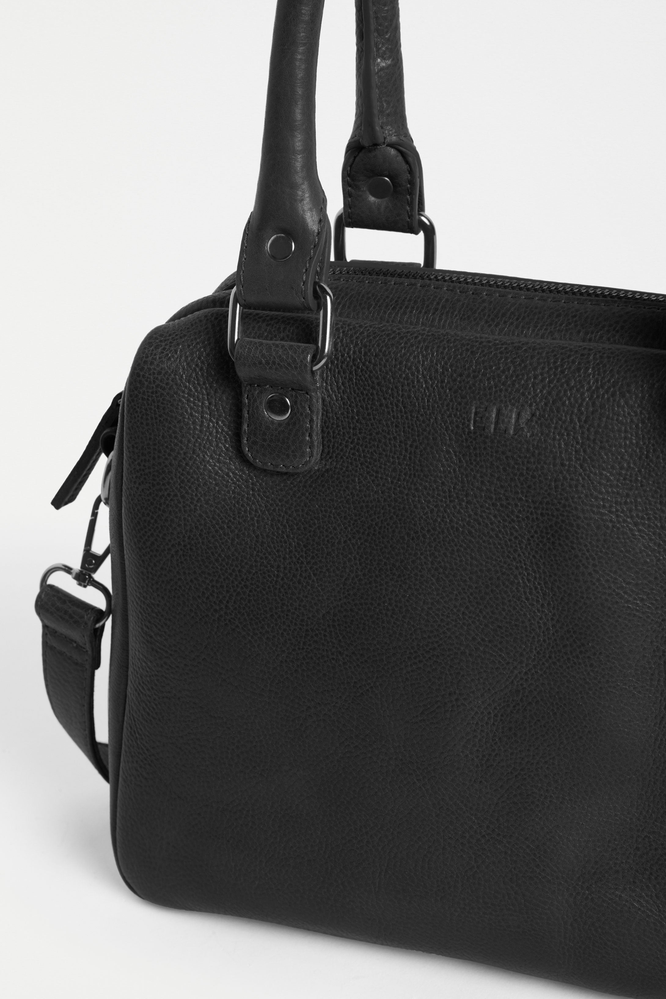 Arta Crossbody Bag for Women - Stylish & Lightweight Shoulder Purse - Perfect for Travel, Work & Everyday Use