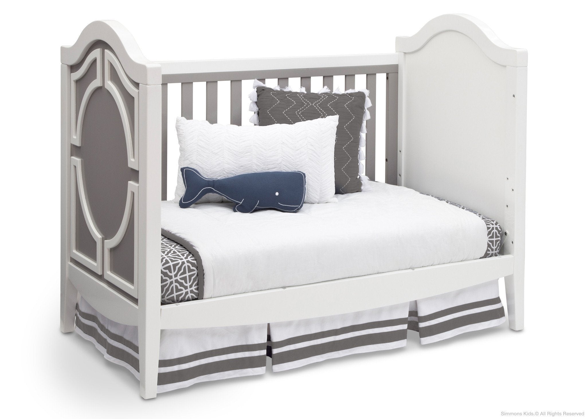 Hollywood 3-in-1 Convertible Baby Crib - Toddler Bed & Daybed - Modern Nursery Furniture for Newborn to Toddler - Perfect for Bedroom, Nursery & Daycare