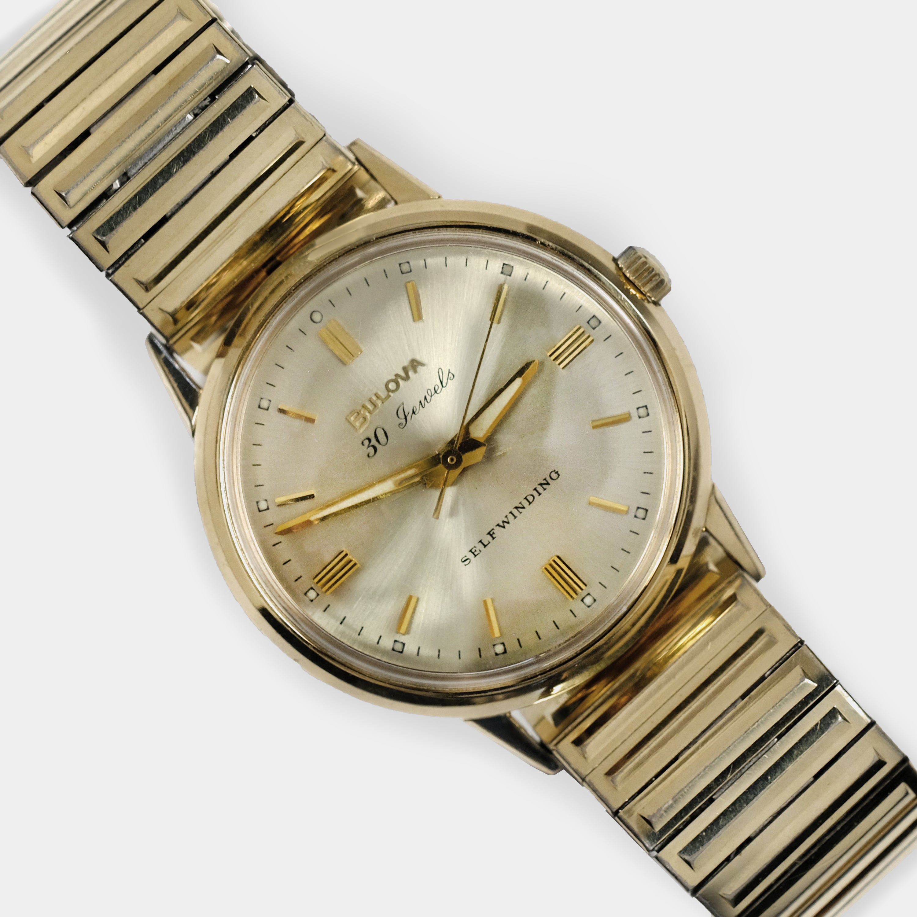 Vintage Bulova Self-Winding Automatic Gold-Plated Men's Watch - Circa 1967 Retro Timepiece | Perfect for Collectors, Gift Giving & Special Occasions