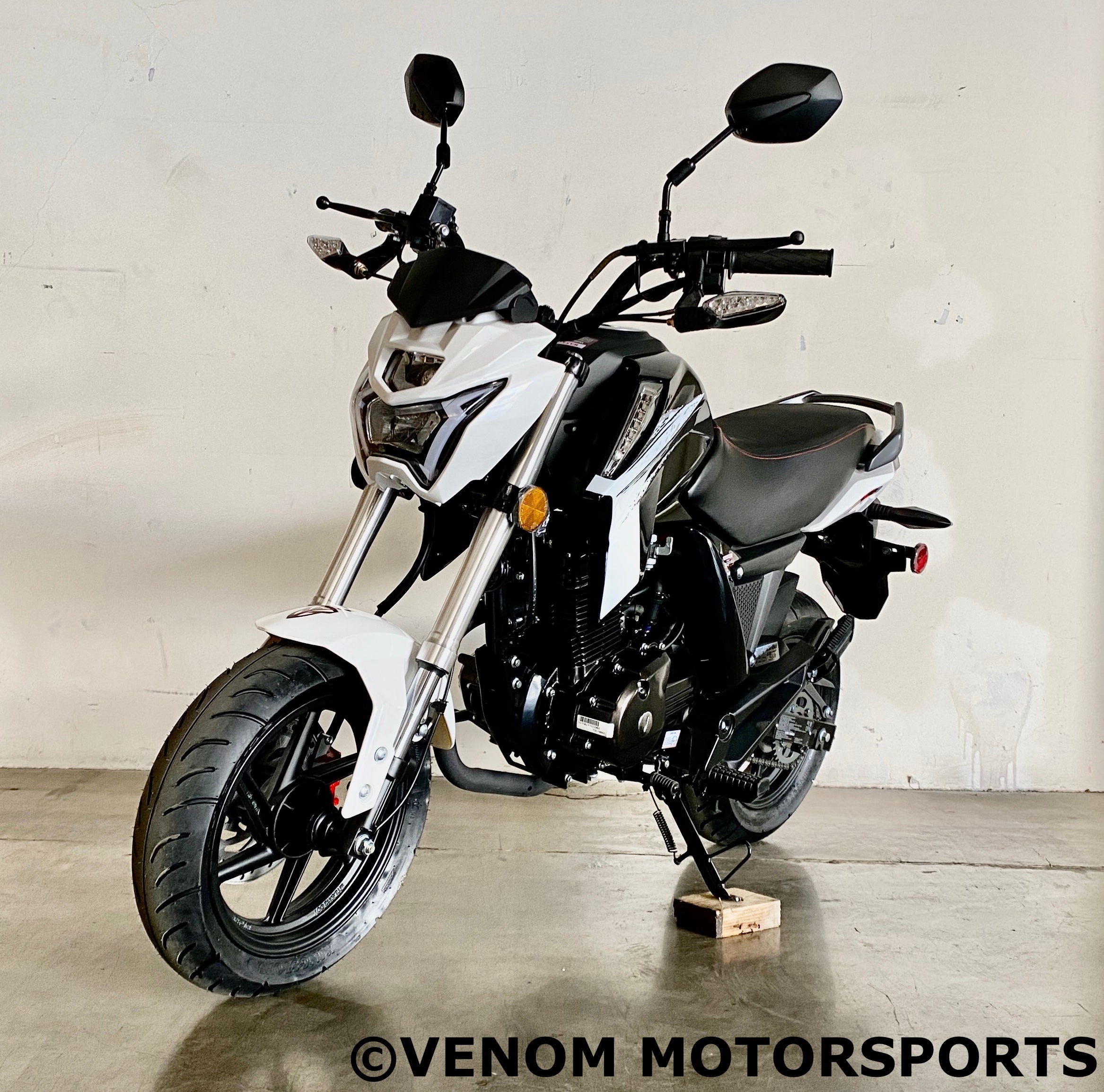 **Lifan SS3 150cc Motorcycle - 5-Speed Manual Dirt Bike for Adults, Off-Road & Trail Riding**