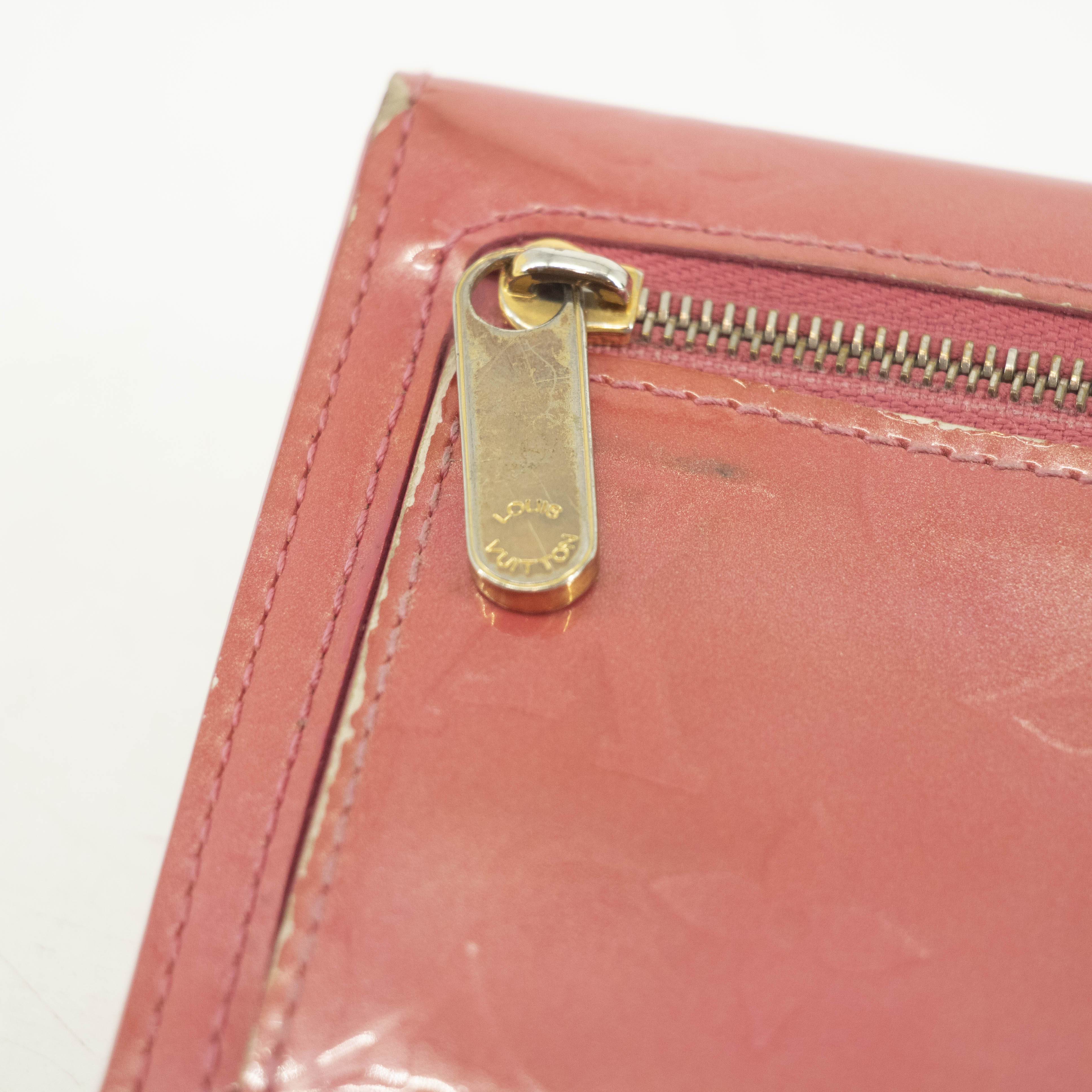 Authentic Louis Vuitton Vernis Leather Koala Wallet in Pink | Style #3936 | Perfect for Everyday Use & Luxury Gift Giving
