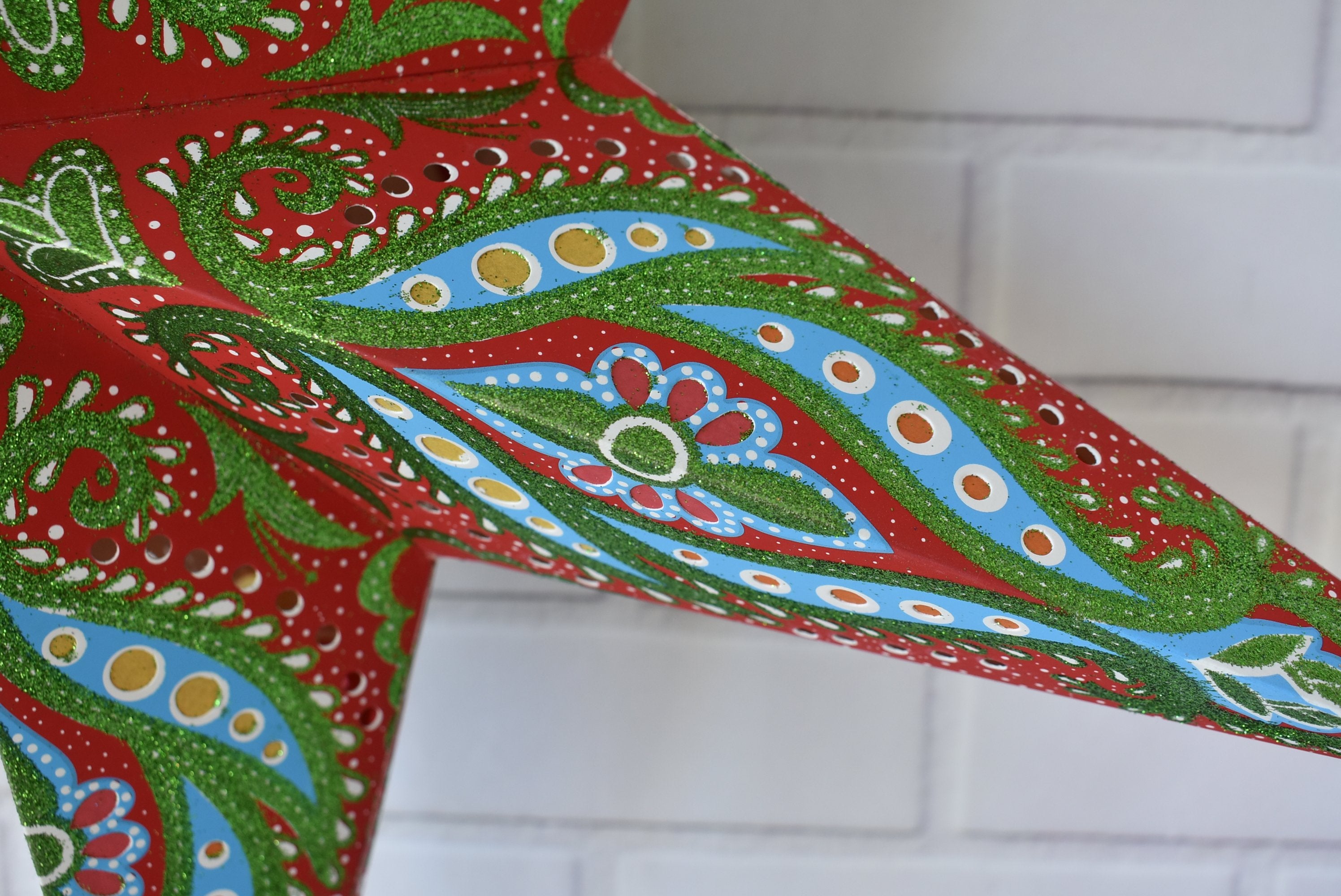 24 Pack Red & Green Glitter Star Paper Lanterns - Hanging Wedding, Party, Christmas & Home Decorations for Festive Celebrations & Indoor/Outdoor Events