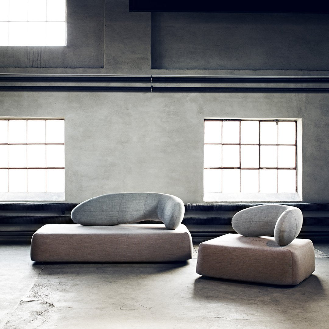 Konno Chat Chair - Modern Lounge Chairs with Softline Fabric for Living Room, Bedroom & Office - Comfortable Seating for Relaxing, Reading or Socializing