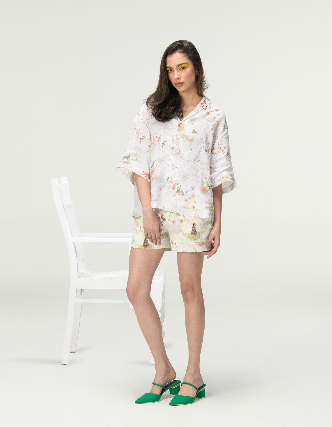 Oversized Linen Bush Shirt in Ivory - Comfortable & Stylish Casual Wear for Outdoor Adventures & Summer Vacations