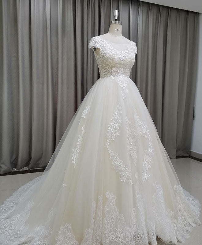 Elegant Light Champagne Tulle Lace Long Wedding Dress - Romantic Lace Bridal Gown for Church Ceremony & Beach Weddings
