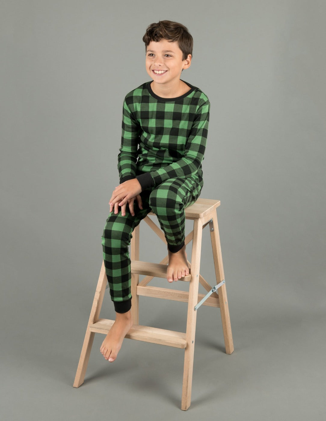 Black & Green Plaid Matching Family Pajama Set - Cozy Christmas Pajamas for Family Photos, Holiday Gatherings & Festive Sleepwear