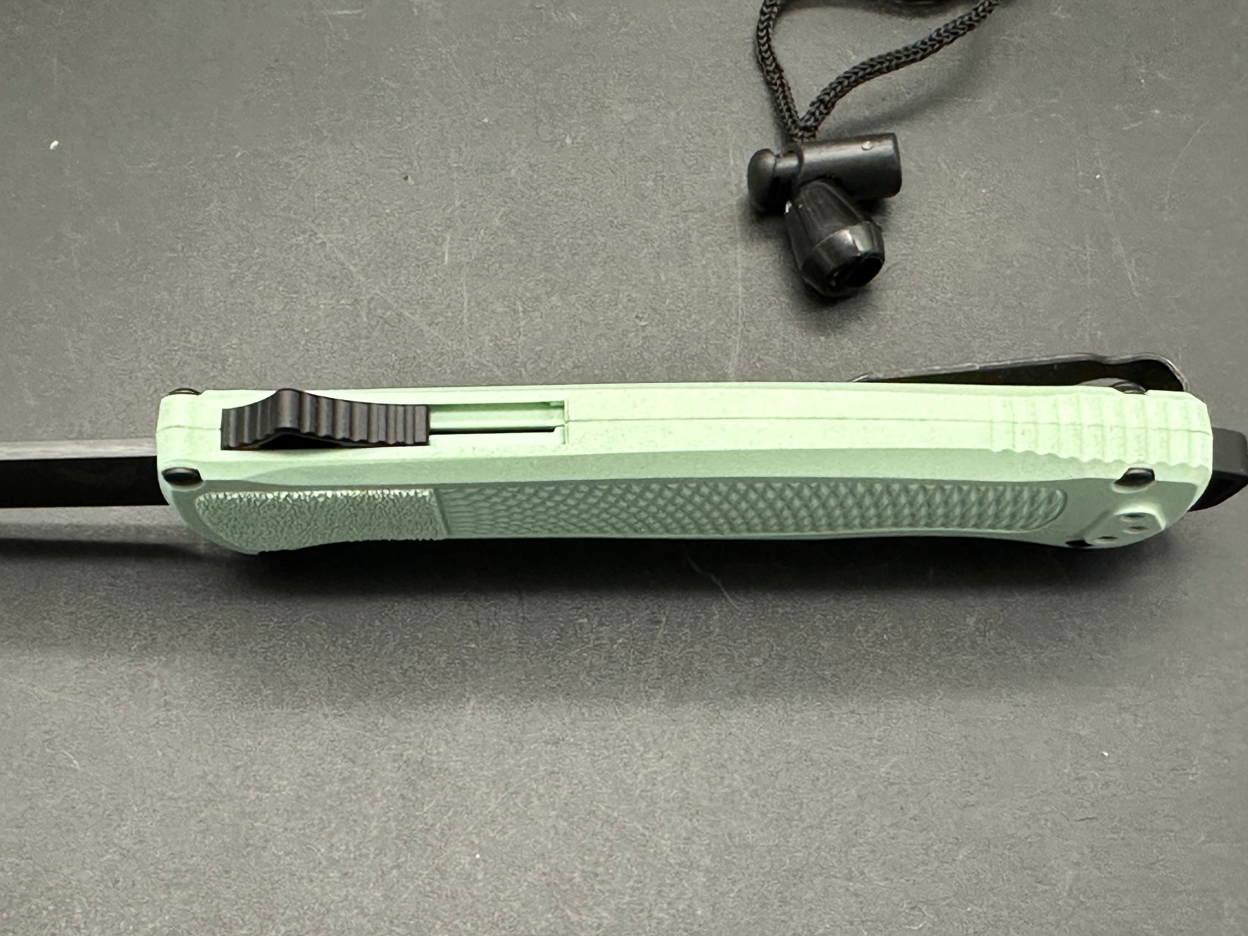 Benchmade Shootout OTF Automatic Knife - 3.5