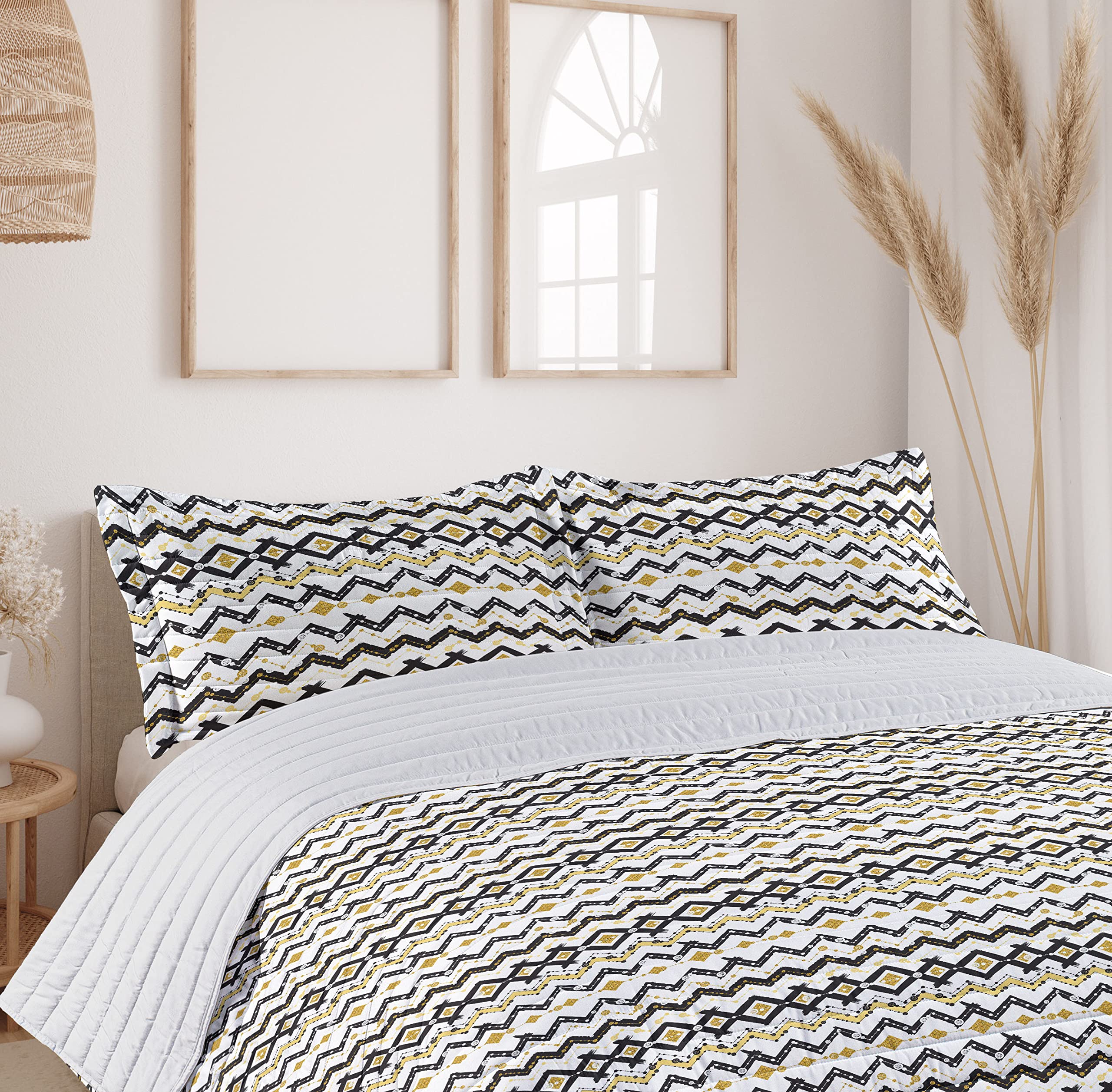 Lunarable Chevron Microfiber Bedspread Set - Tribal Grunge Zig Zag Stripes & Triangles Design - Soft Queen Size Bedding with Pillow Shams & Comforter in Black, White & Yellow - Perfect for Bohemian Bedroom Decor & Guest Room Styling