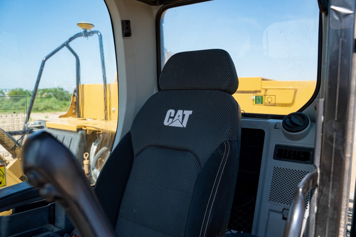 Caterpillar 2019 Excavator Heavy Duty Construction Equipment - 4500 Hours | For Digging, Demolition & Site Preparation