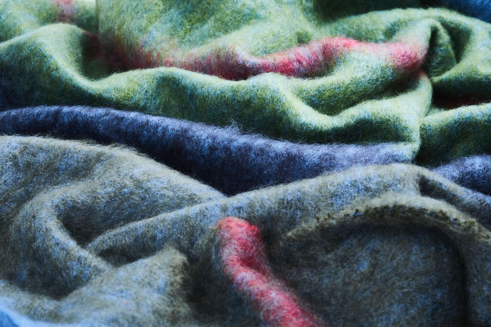 Luxury Moss Boher Mohair Throw Blanket - Soft & Warm Wool Blanket for Sofa, Bed, and Cozy Evenings - Perfect for Home Decor, Gifts, and Winter Comfort