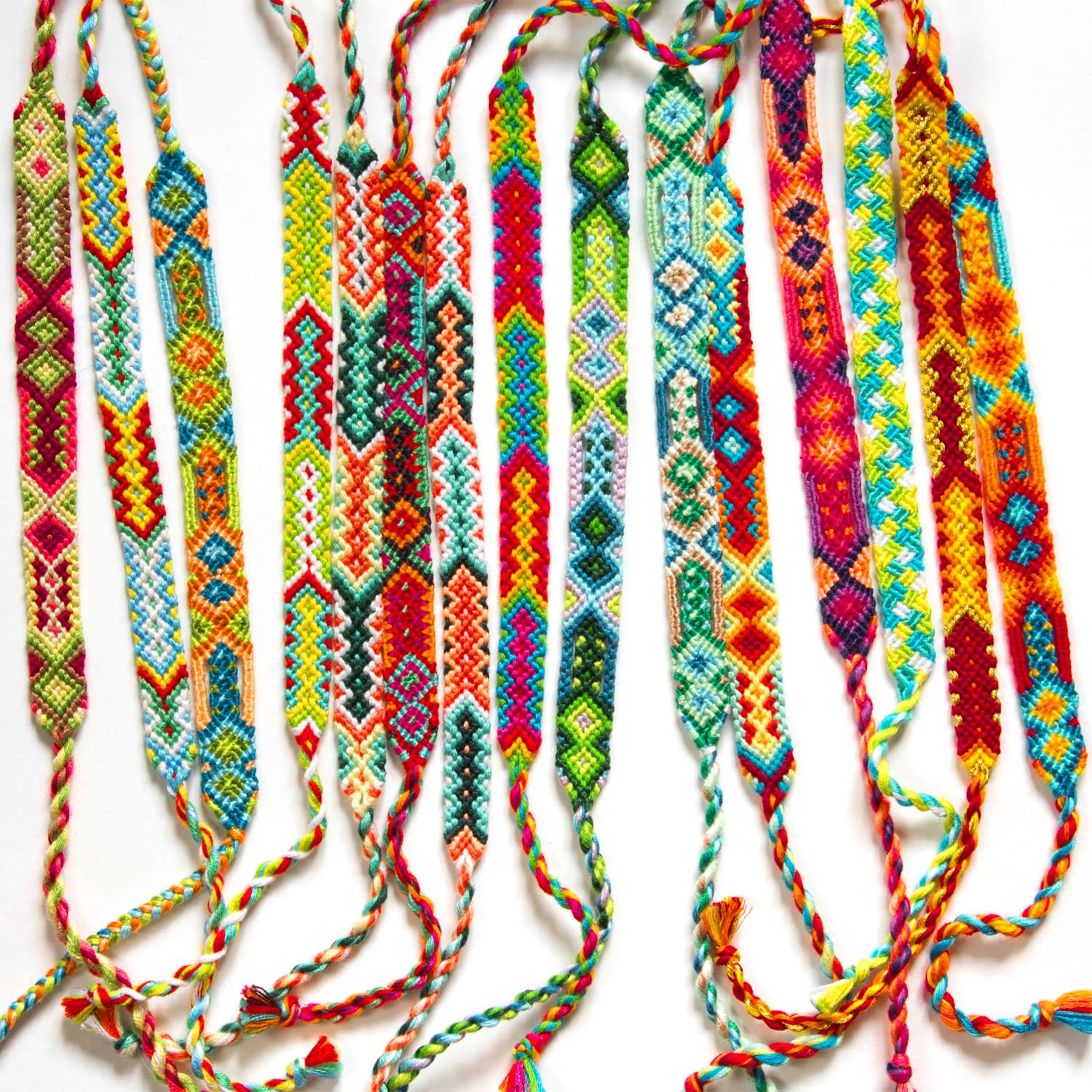 50 Skeins Embroidery Floss Kit - Rainbow Color Cross Stitch Thread for Friendship Bracelets, DIY Crafts & Sewing Projects with Free Floss Organizer - Perfect for Scrapbooking, Needlework & Handmade Gift Making