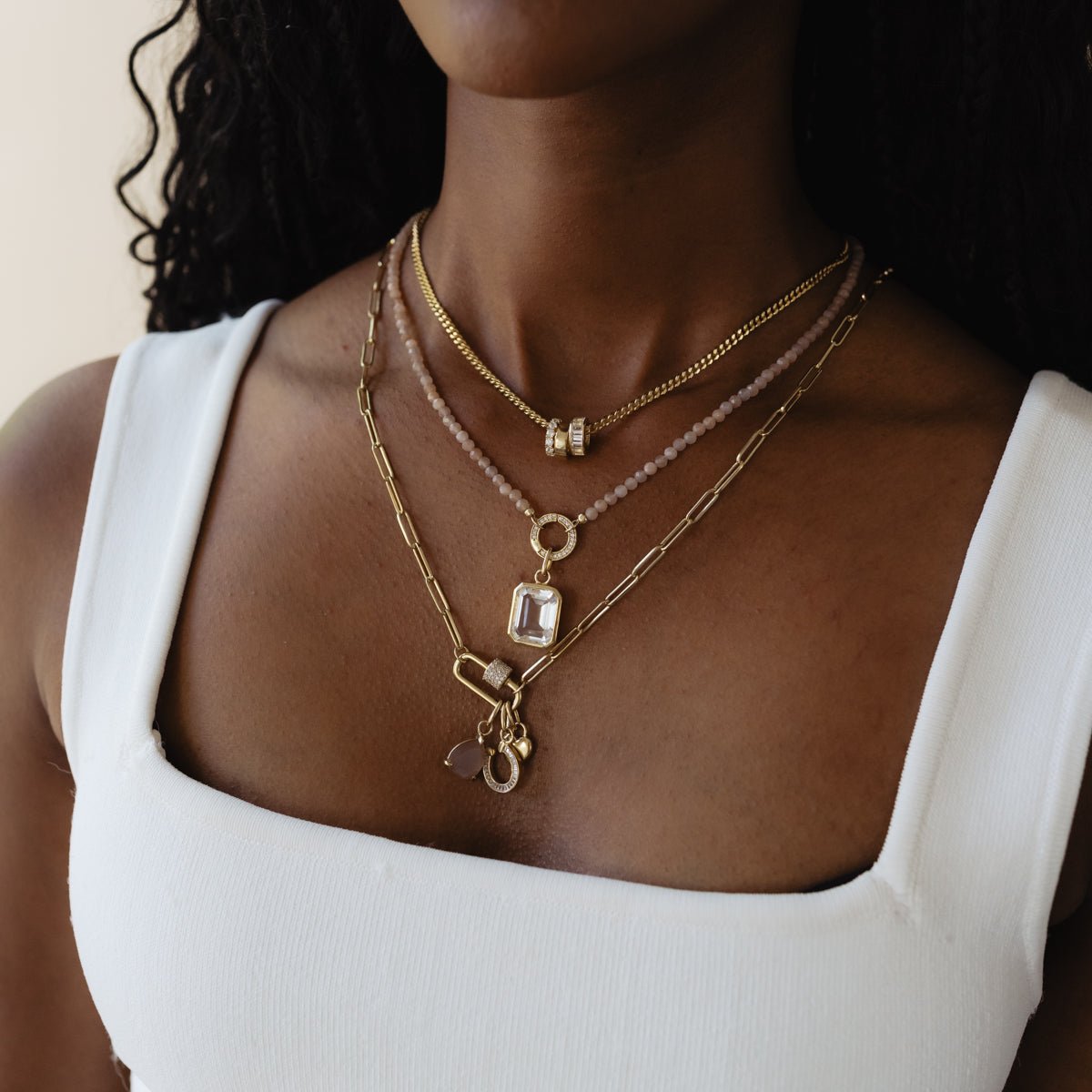Love Crystal Peace Charm - Healing Crystal Jewelry for Meditation, Stress Relief & Positive Energy - Perfect for Yoga, Spiritual Gifts & Daily Wear