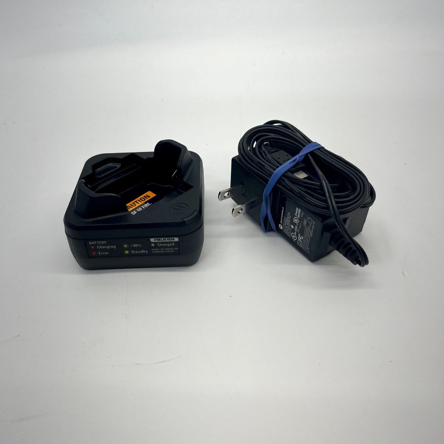 Original Motorola PMLN7109A Single Desk Charger - Fast Charging Station for Motorola Phones - Perfect for Home, Office & Travel Use