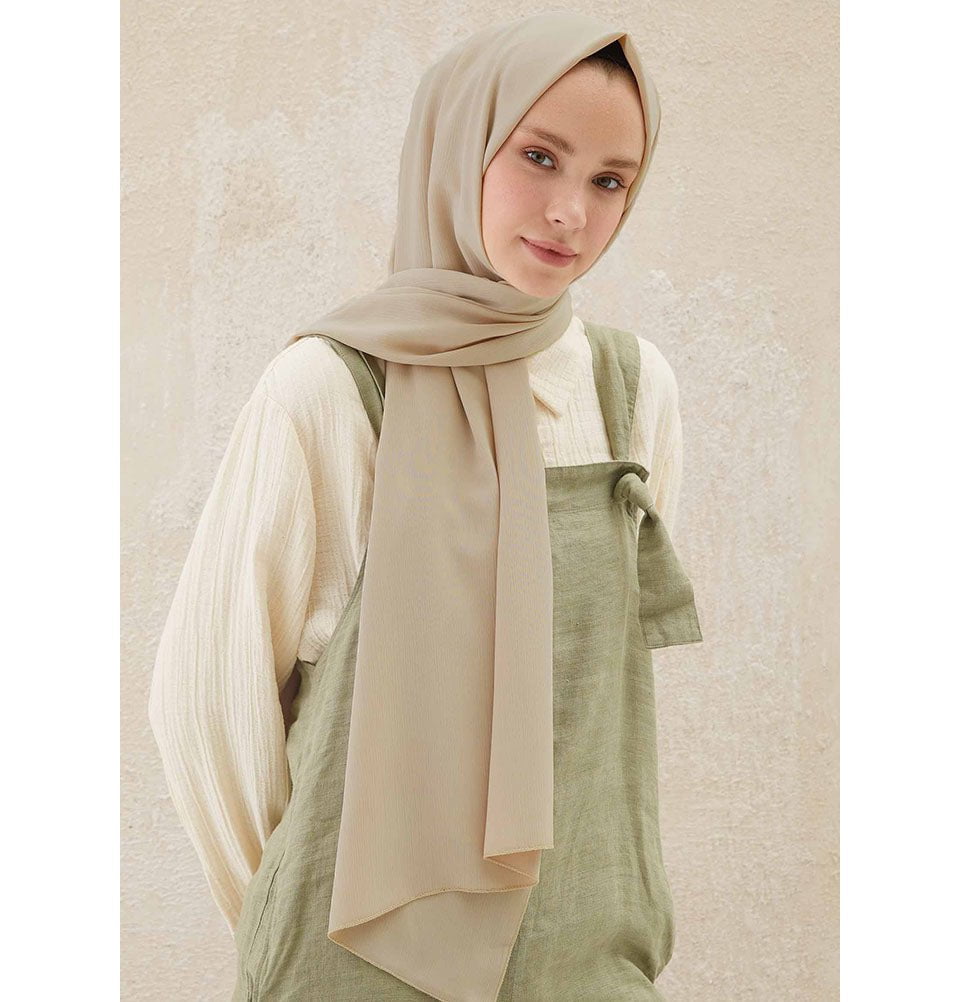 Crinkle Medine Hijab Shawl - Soft & Stylish Beige Scarf for Women - Perfect for Daily Wear, Prayer, and Special Occasions