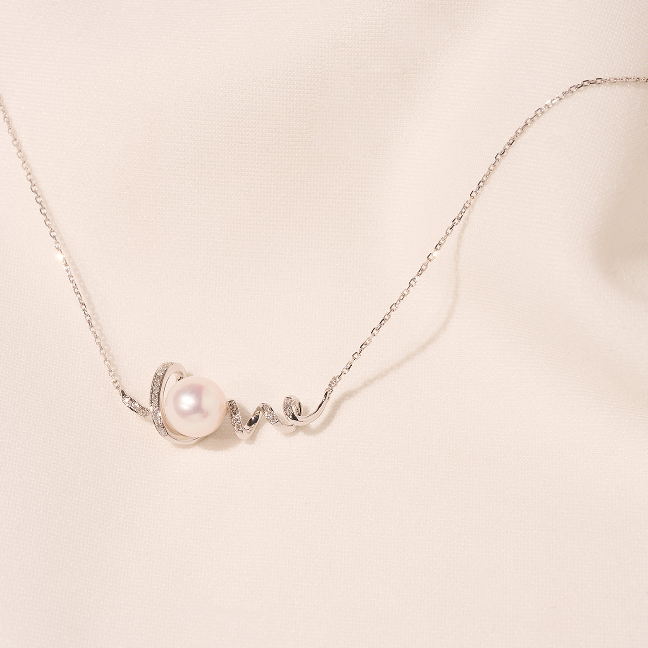 18K Solid Gold Diamond Freshwater Pearl Necklace for Women - Elegant Bridal Jewelry Gift (KN00258) | Perfect for Weddings, Anniversaries & Special Occasions