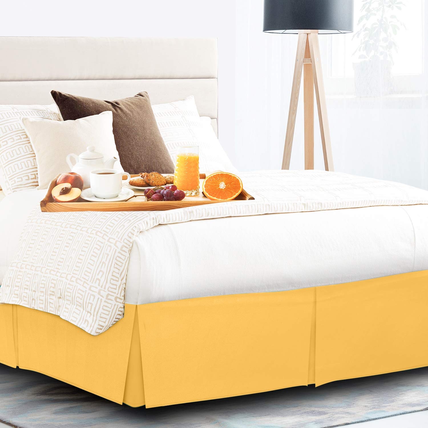 600 Thread Count Pure Cotton Pleated Bed Skirt - California King Size Split Corner Box Pleat Design with 18 Inch Drop - Soft Yellow Bed Skirt for Luxurious Bedroom Decor & Hotel-Style Bedding