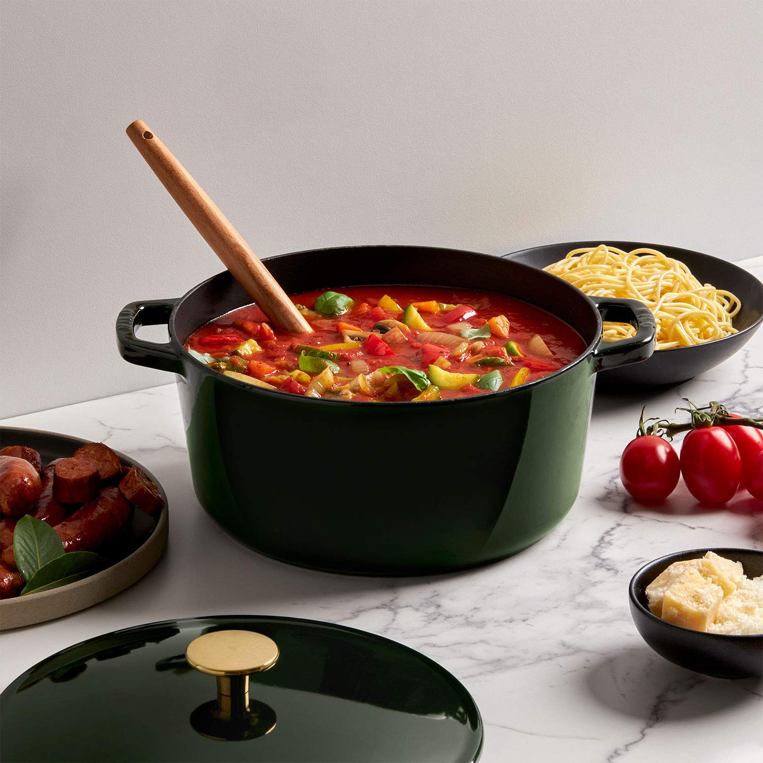 Premium 5.5-Quart Enameled Cast Iron Dutch Oven with Lid - Kana Milo Enamel Coated Casserole Pot | Oven & Dishwasher Safe | Emerald Green with Gold Knob | Perfect for Braising, Stewing & Baking Bread