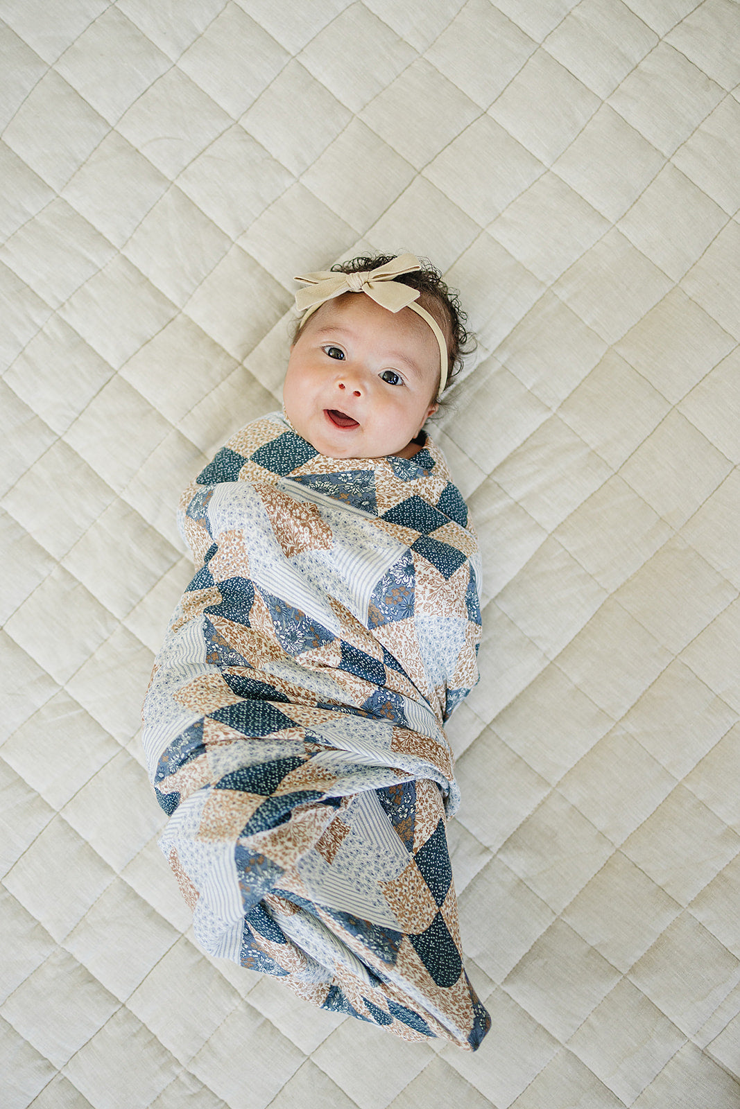 Soft Patchwork Print Muslin Swaddle Blanket for Babies - Breathable & Lightweight Baby Wrap Blanket for Newborn, Infant & Toddler - Perfect for Swaddling, Nursing, Stroller & Car Seat Cover