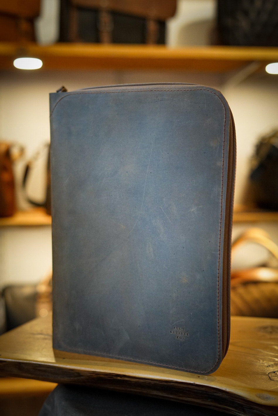 Professional Two-Tone Padfolio in Rebel Rust & Vintage Brown - Perfect for Business Meetings, Presentations, and Office Organization