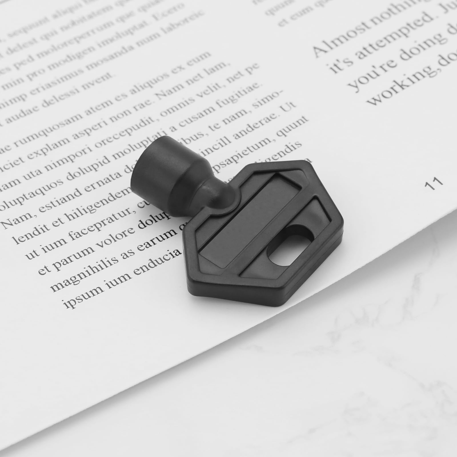10PCS Plastic Triangular Key 35.7x38mm - Gas Meter Box Key, Electric Control Cabinet Tool, Electricity Meter Box Opener - Perfect for Utility Workers, Train Maintenance & DIY Projects