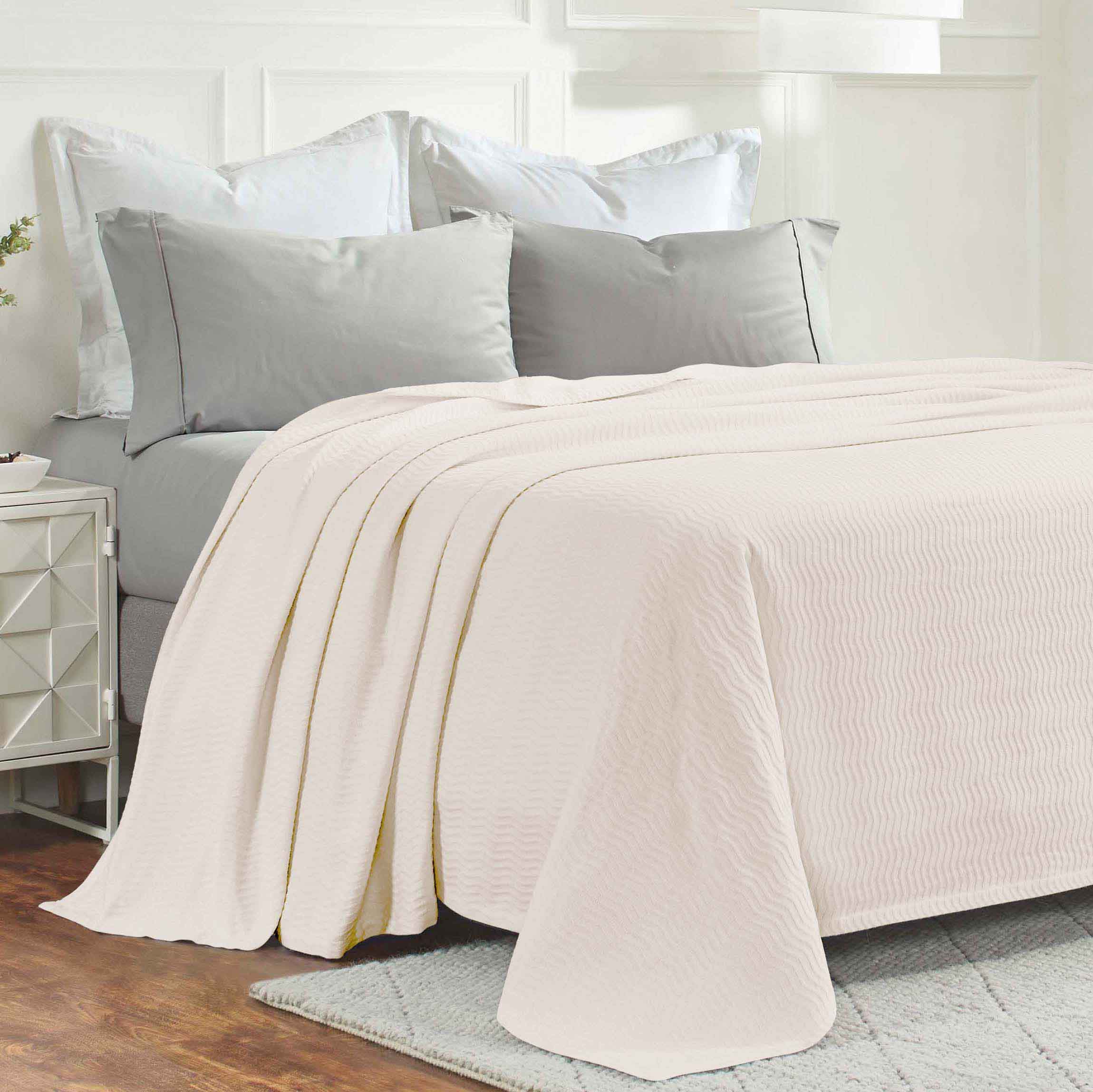 Jena Cotton Textured Chevron Lightweight Woven Blanket - Soft & Breathable Throw for Sofa, Bed & Outdoor Use - Cozy Home Decor & Picnic Essential