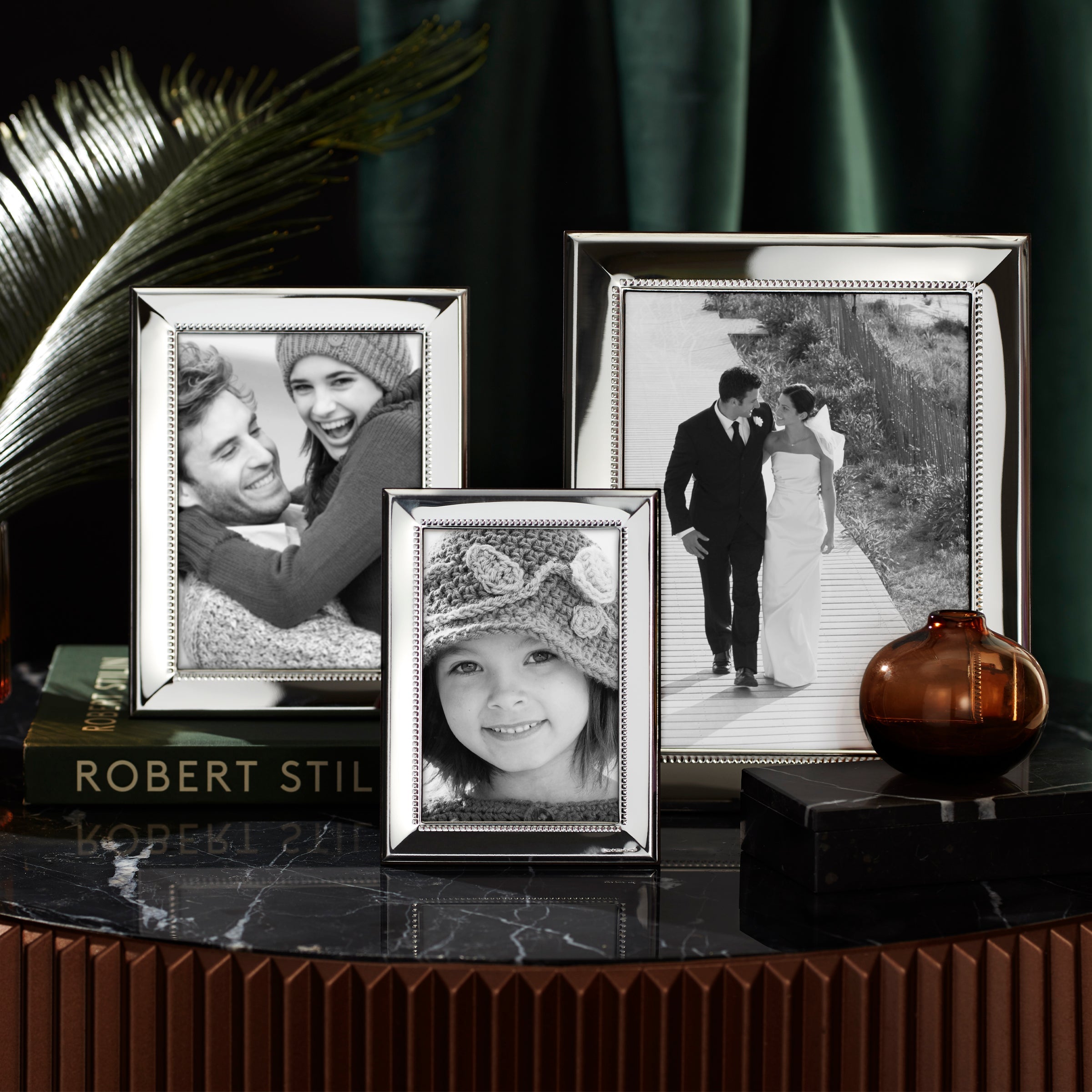 5x7 Picture Frame - Elegant Wooden Photo Frame for Wall or Tabletop Display - Perfect for Home Decor, Wedding Photos, and Office Art