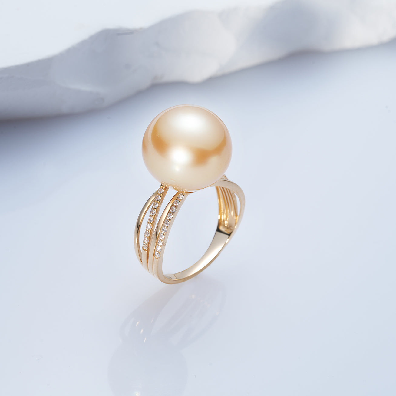 18K Solid Gold South Sea Golden Pearl Ring KR00090 - Elegant Jewelry for Women, Perfect for Weddings, Anniversaries & Special Occasions