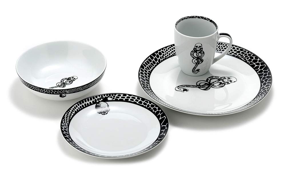 Harry Potter Voldemort Death Eater Dark Mark 16-Piece Porcelain Dinner Set - Plates, Cups & Bowls for Collectors & Themed Parties | Perfect for Halloween, Movie Nights & Potterhead Gatherings