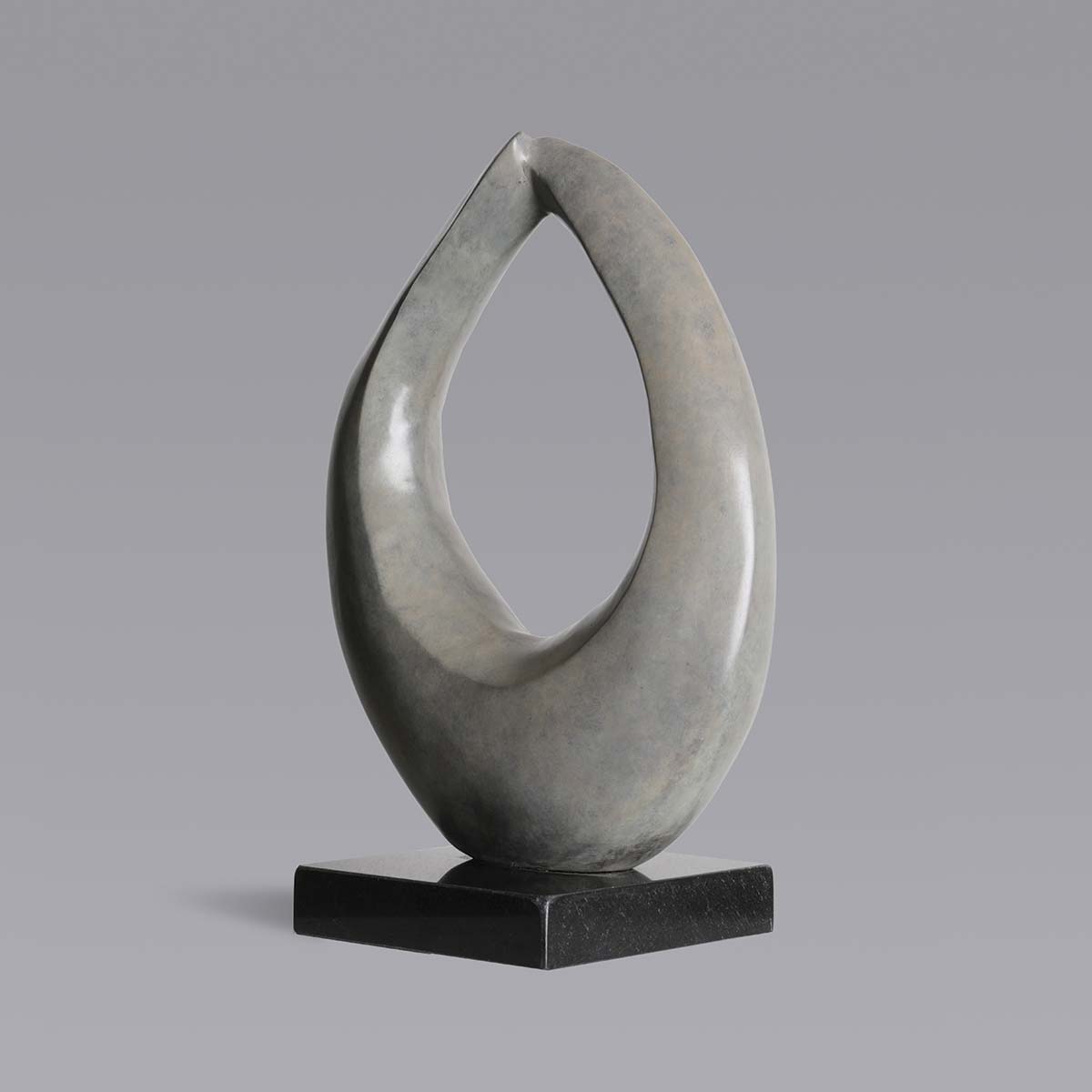 Handcrafted Sand Patina Bronze Sculpture - Elegant Home Decor for Living Room, Office & Garden | Unique Art Gift for Collectors