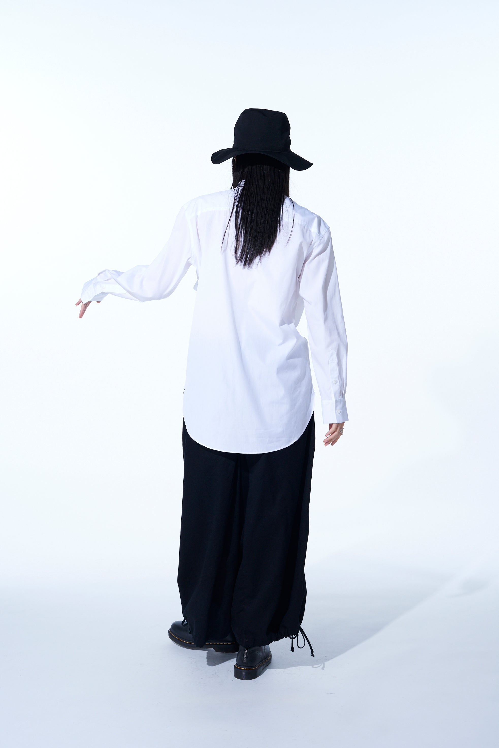 Men's Cotton Broadcloth Deconstructed Chest Pocket Shirt - Casual Button Down for Work & Everyday Wear