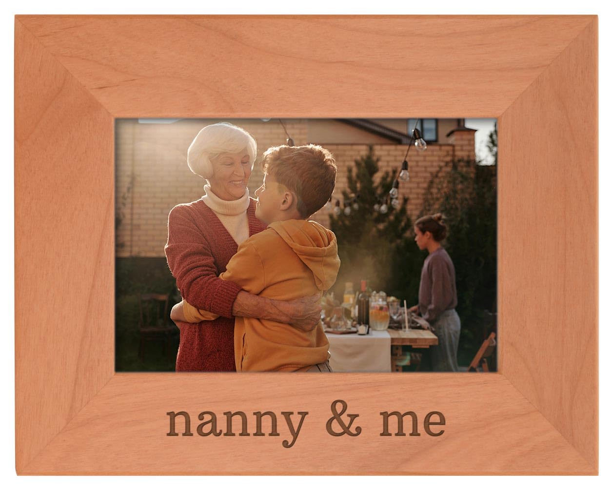 Personalized Wooden Picture Frame - Engraved 4x6 Landscape Photo Frame for Grandma, Nanny & Grandchild - Perfect for Family Photos, Nursery Decor & Special Occasion Gifts