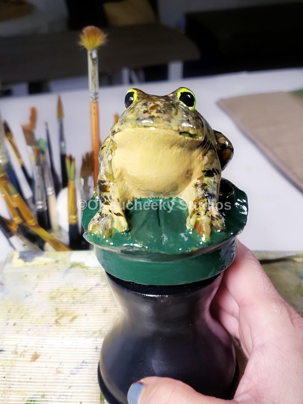 Heavy Duty Decorative Steel Rolling Hose Guide - Hand Painted in USA, Frog Forest Green - Perfect for Garden, Yard & Outdoor Watering Systems