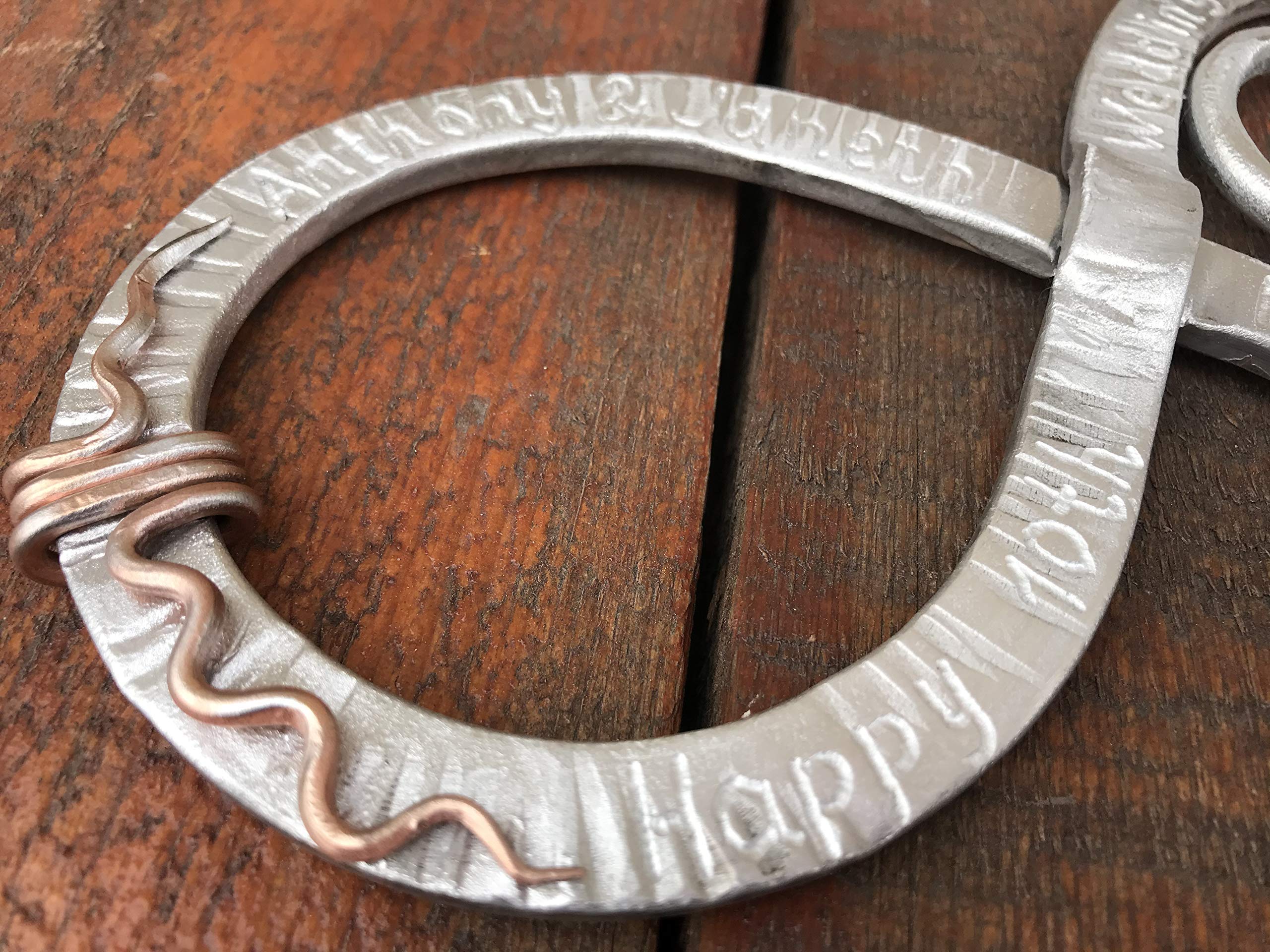Infinity Sign Tin Gift - 10th Anniversary Present for Couples, Aluminum Keepsake for Her & Him - Perfect for Romantic Celebrations & Home Decor