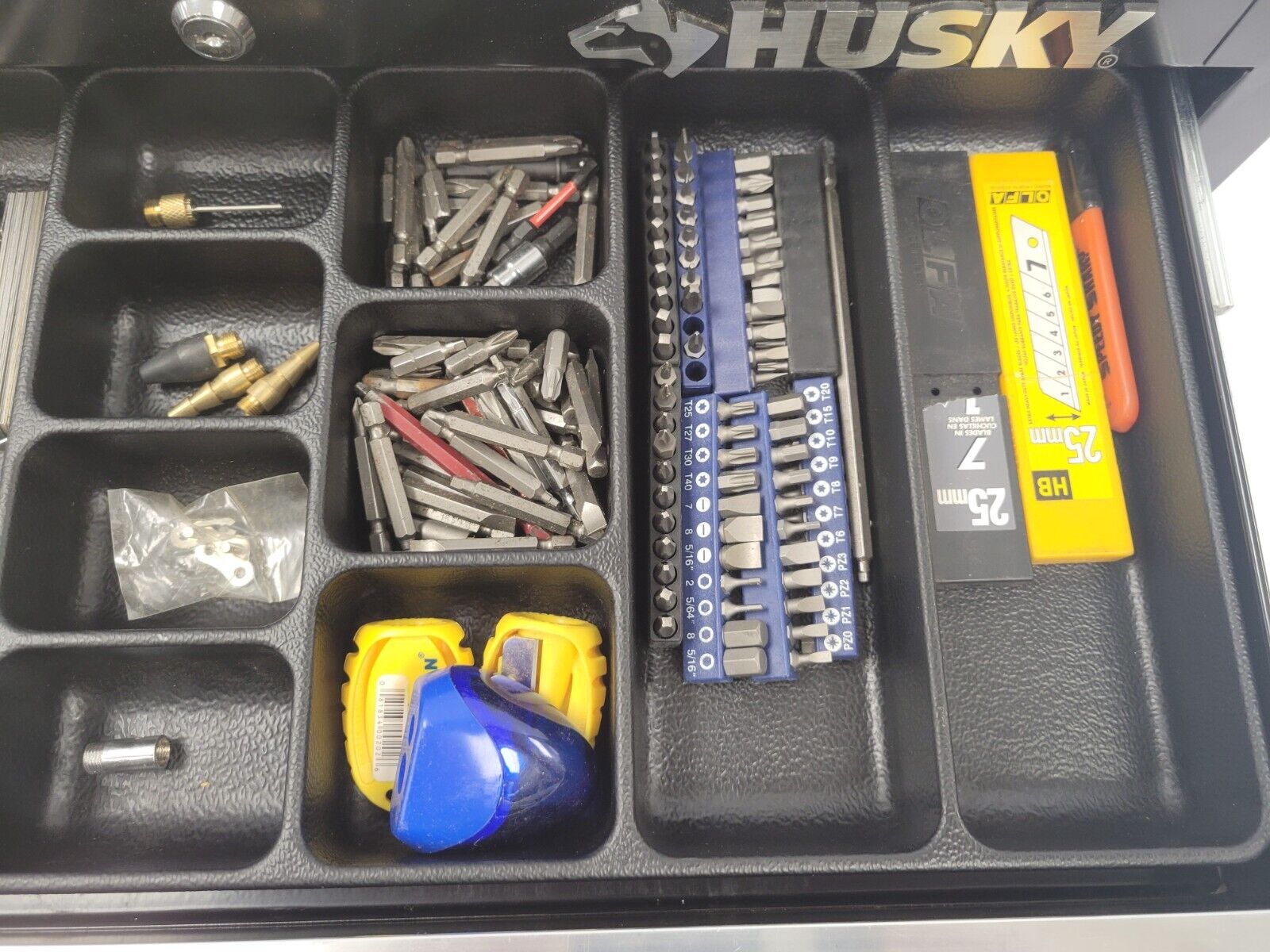 Husky 27 Inch 2-Drawer Metal Portable Tool Box - Heavy Duty Storage for Tools, Hardware & DIY Supplies - Perfect for Garage, Workshop & Job Site Organization