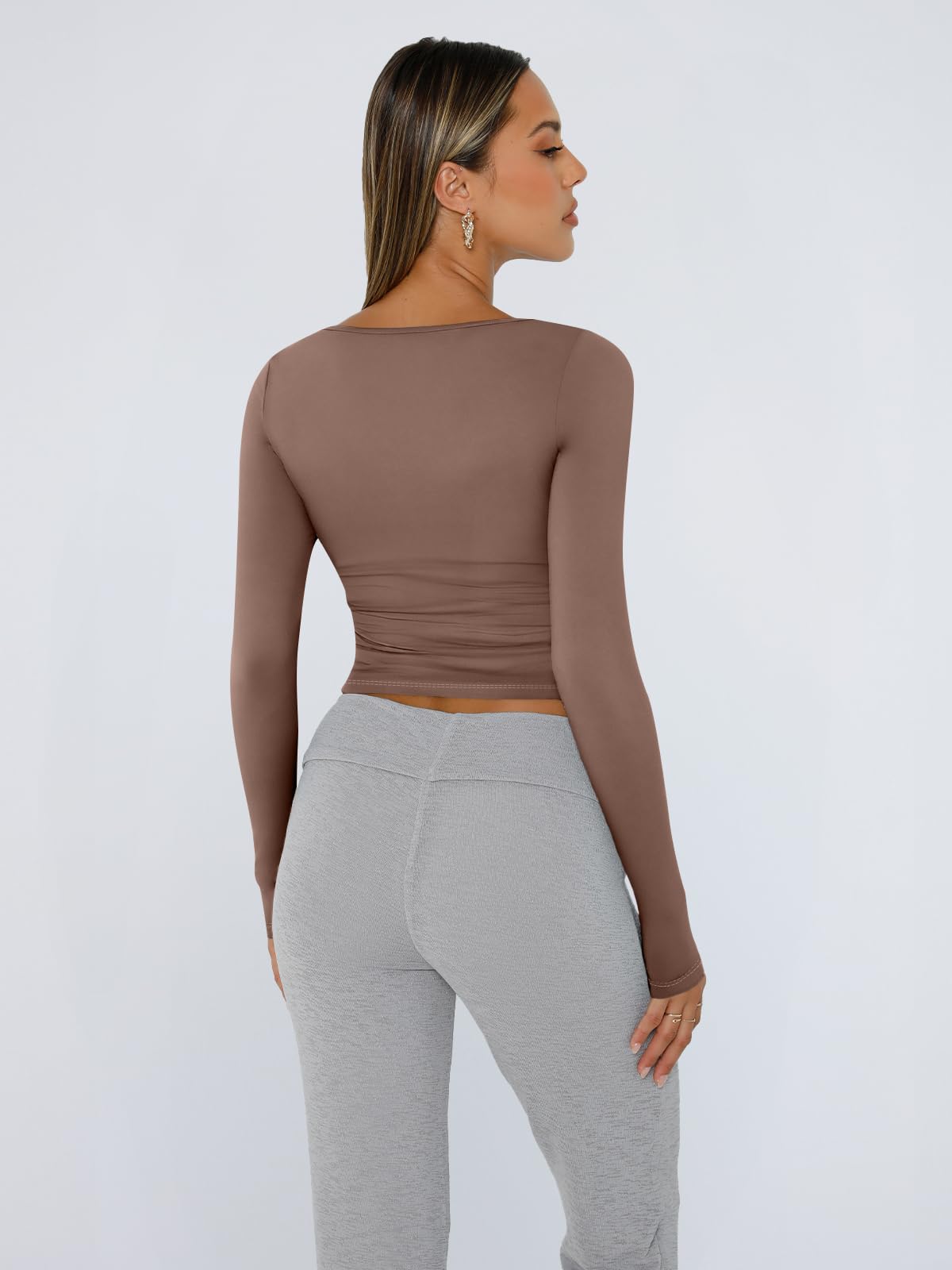 Trendy Queen Women's Long Sleeve Crop Top Square Neck Basic Tee - Y2K Winter Fashion 2025 - Perfect for Casual Outings, Parties & Streetwear Style