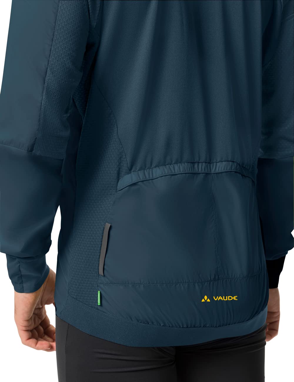 VAUDE Men's Furka Air Jacket - Lightweight Waterproof Windbreaker for Hiking, Cycling & Outdoor Adventures