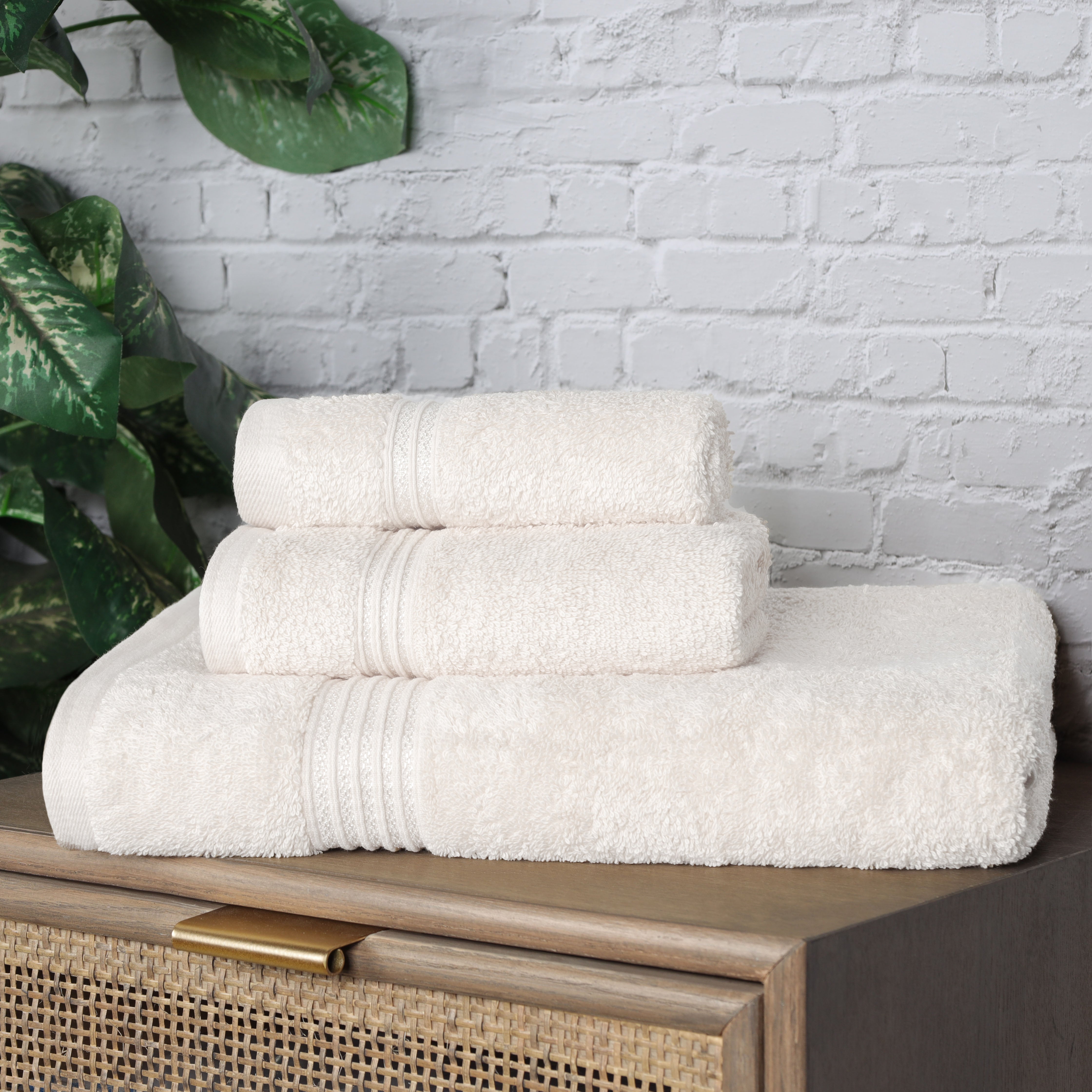 Premium Egyptian Cotton 3-Piece Towel Set - Ultra Soft, Highly Absorbent Bath Towels for Spa, Bathroom & Luxury Home Use