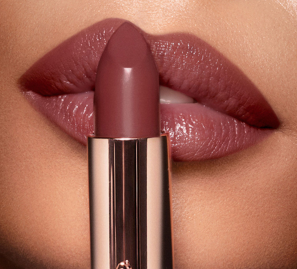 Long Lasting Matte Liquid Lipstick - Waterproof & Smudge Proof - Velvety Smooth Finish - Perfect for Parties, Dates & Everyday Wear