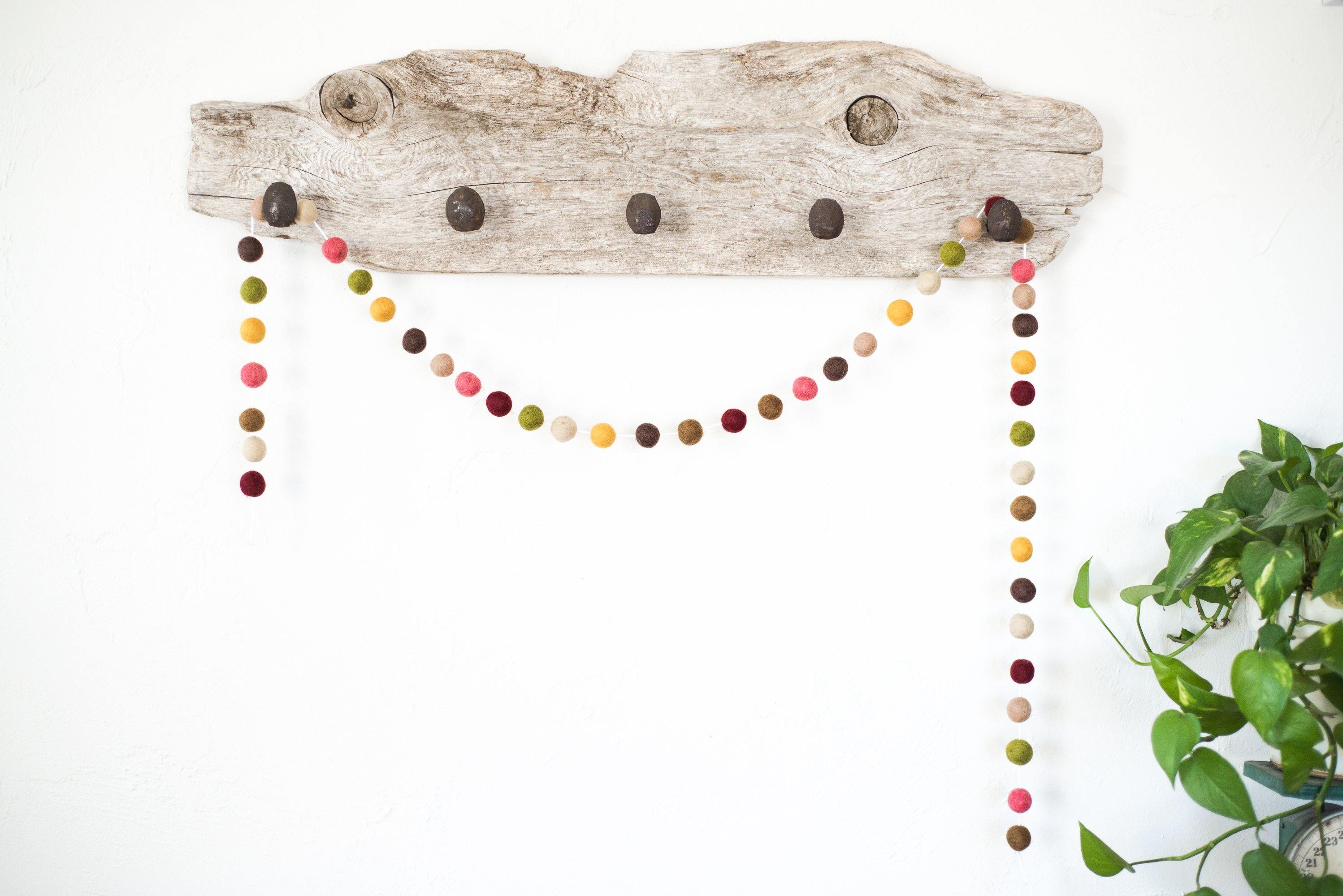 Autumn Leaf Garland Decor - Fall Harvest Party Decorations for Home, Thanksgiving, Halloween & Seasonal Festive Events