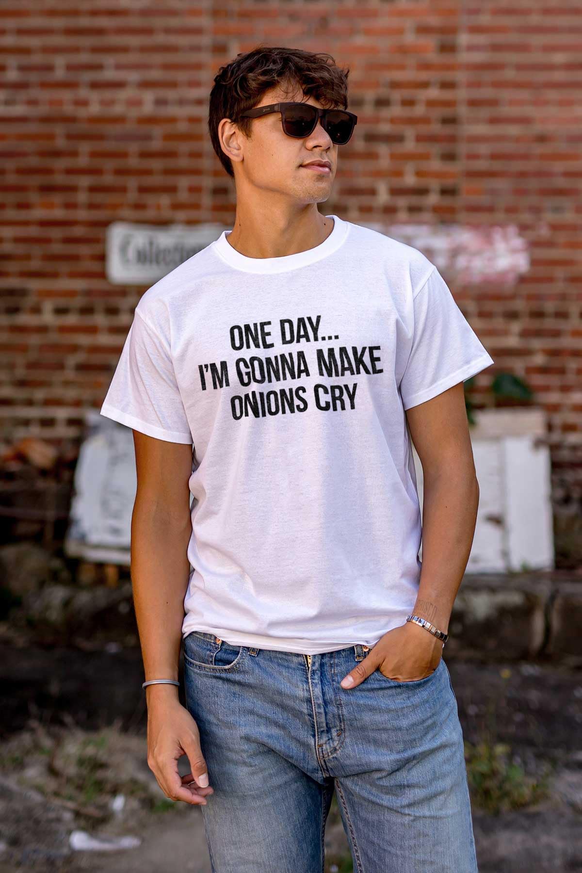 Funny 'I'll Make Onions Cry' Graphic T-Shirt for Men & Women - Perfect for Cooking, Gifts & Humor Lovers