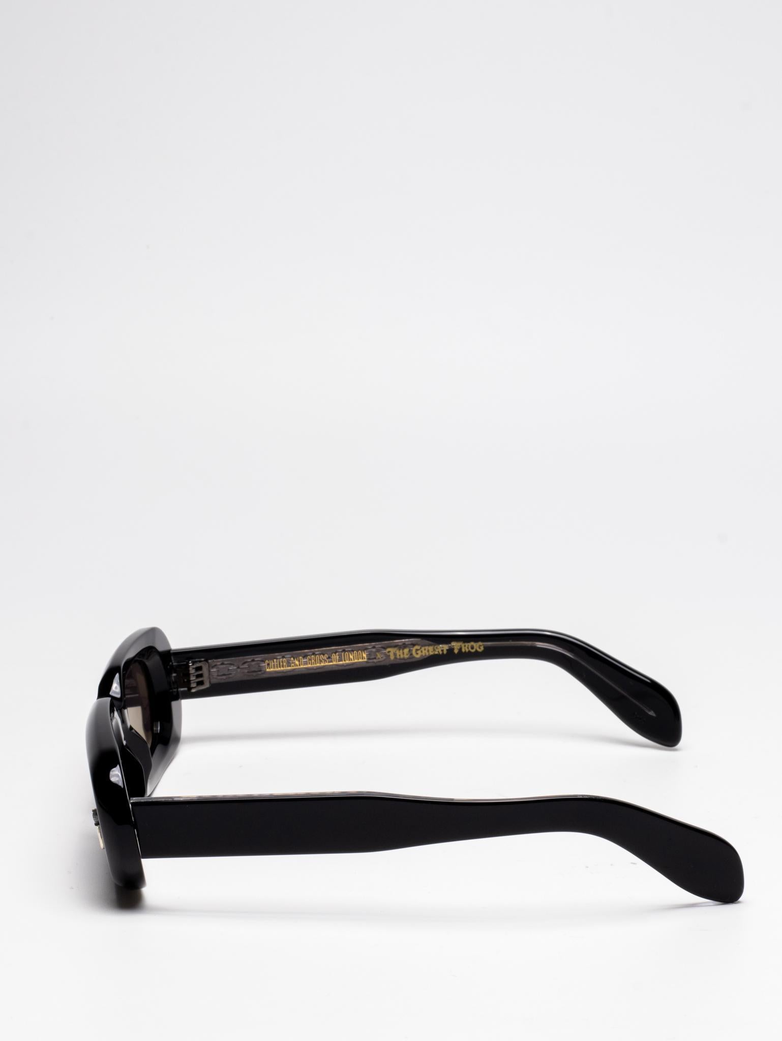 Cutler & Gross GFLE 015 01 The Great Frog Sunglasses - Stylish Aviator Frames for Men & Women | Perfect for Driving, Travel & Outdoor Activities